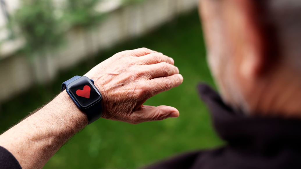 Why Heart Patients Shouldn't Use Apple Watch to Detect AFib - Health News  Hub