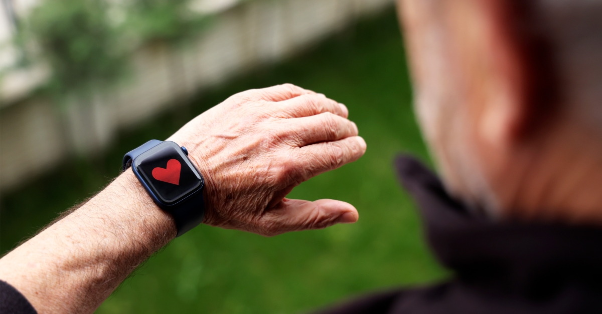 Smartwatch warning: AFib tests yield 'high rate' of false positives on  wearable tech with ECG strips